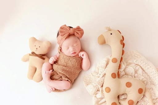 包生男孩正规公司宝宝几个月会站